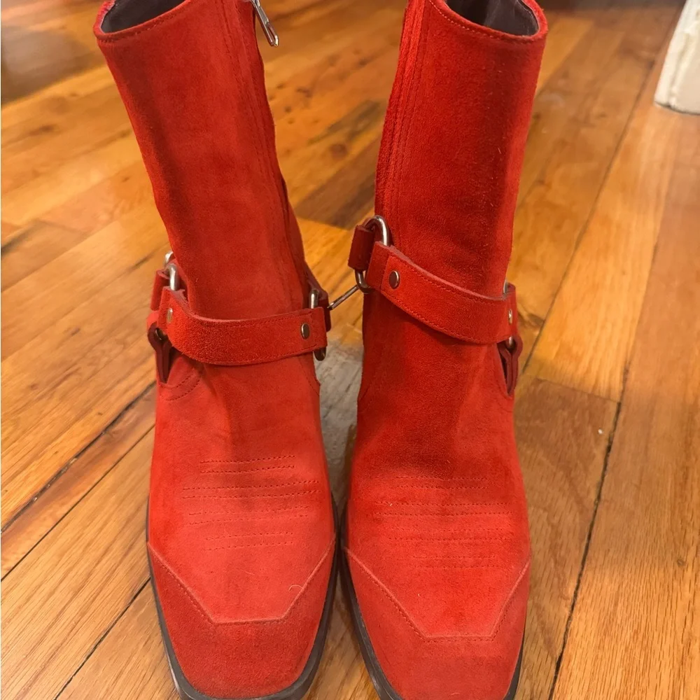 Labucq Red Heeled Boots - Picture 5 of 8